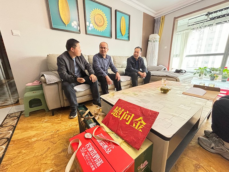 0324愛(ài)心匯聚暖人心 山東盛源為員工發(fā)起愛(ài)心募捐活動(dòng)（朱海燕 郝曉霞）